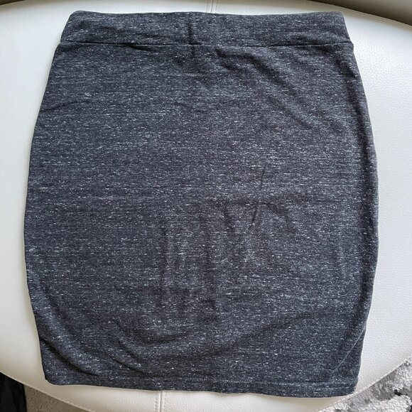 Talula Aritzia Tulip Hem Stretchy Mini Skirt XS - Picture 6 of 9
